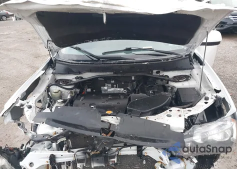 2011 Mitsubishi Outlander Es z USA, uszkodzony, nr VIN JA4AS2AW8BU037297